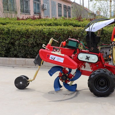 自走式深耕施肥回填一体，启航大葱开沟培土机引领高效农业新篇章