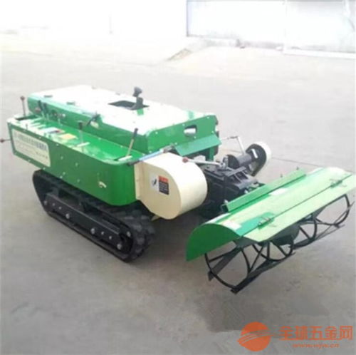 靖江小型自走式四轮转向打药车 高效施肥的一体化利器